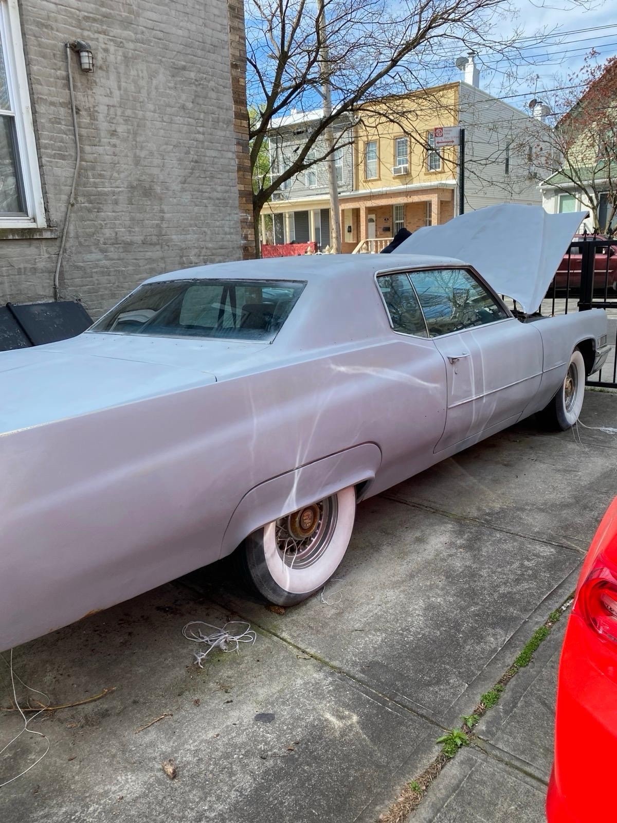 Cadillac-De-Ville-1969-1