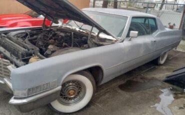Cadillac-De-Ville-1969-2