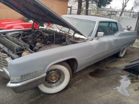 Cadillac-De-Ville-1969-2
