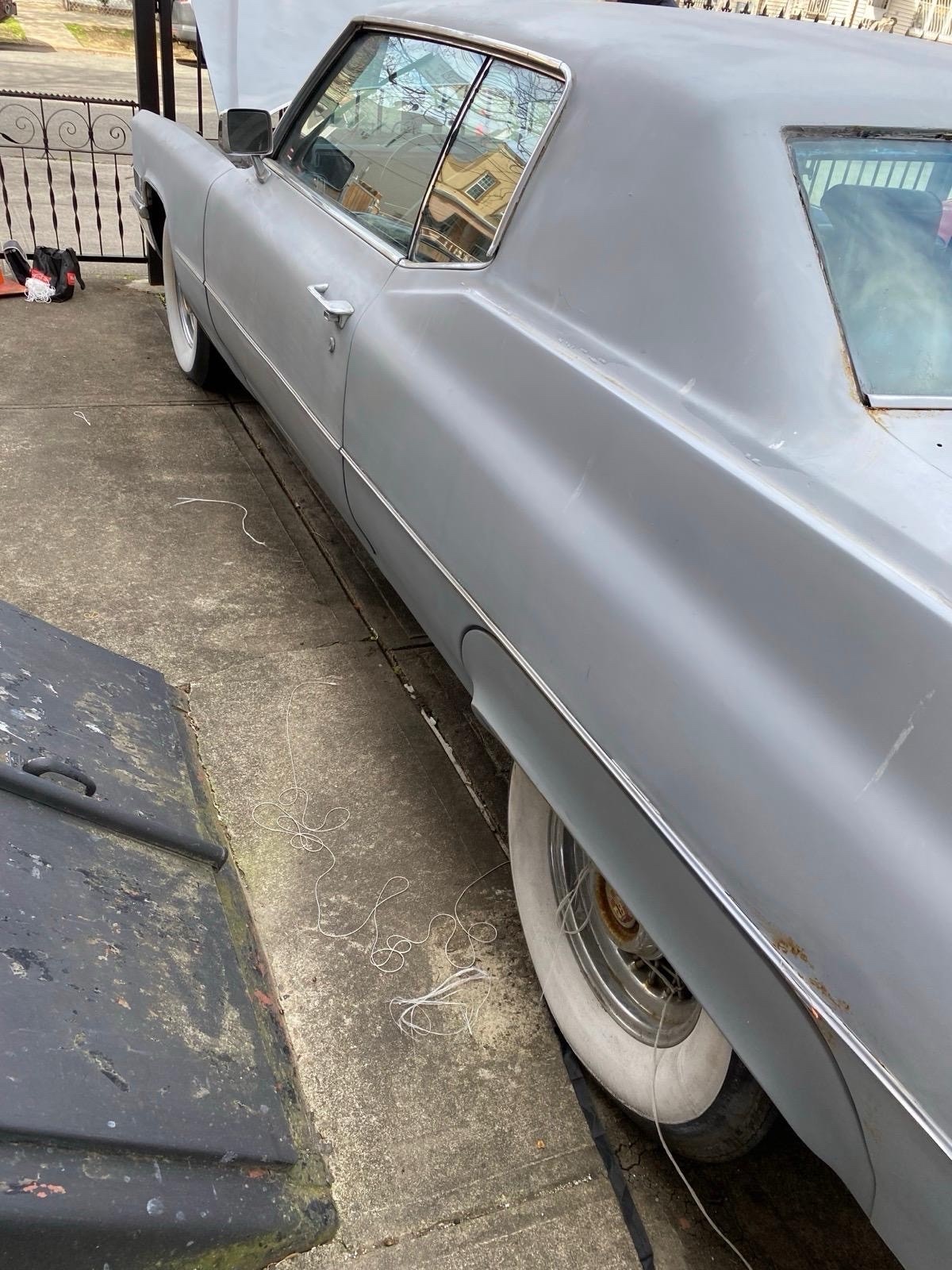 Cadillac-De-Ville-1969-4
