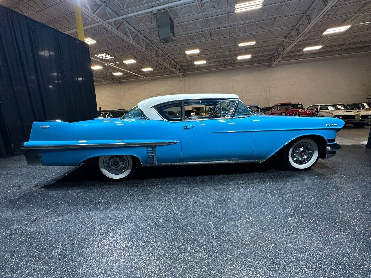 Cadillac-DeVille-1957-Coupe-10