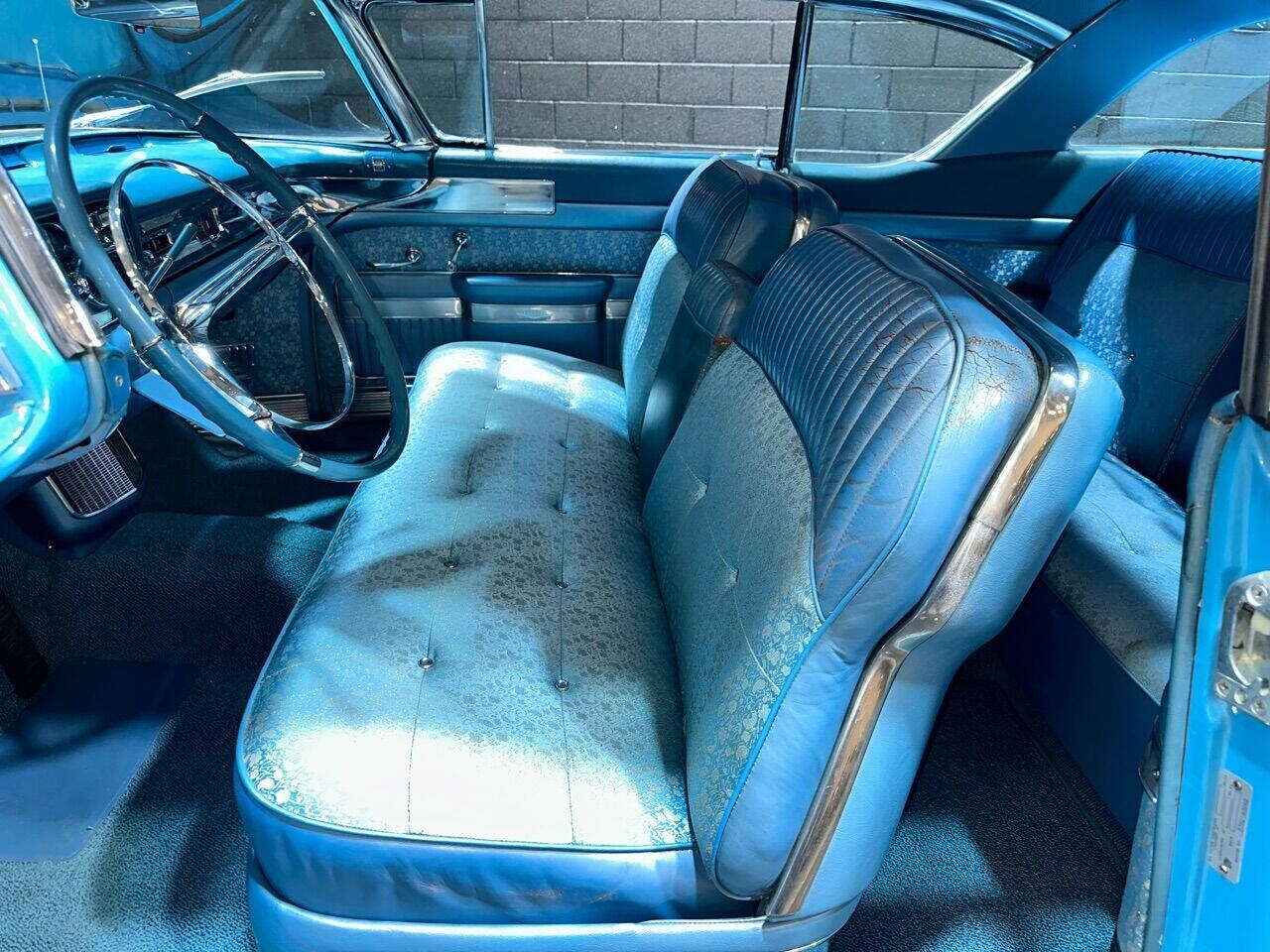 Cadillac-DeVille-1957-Coupe-11