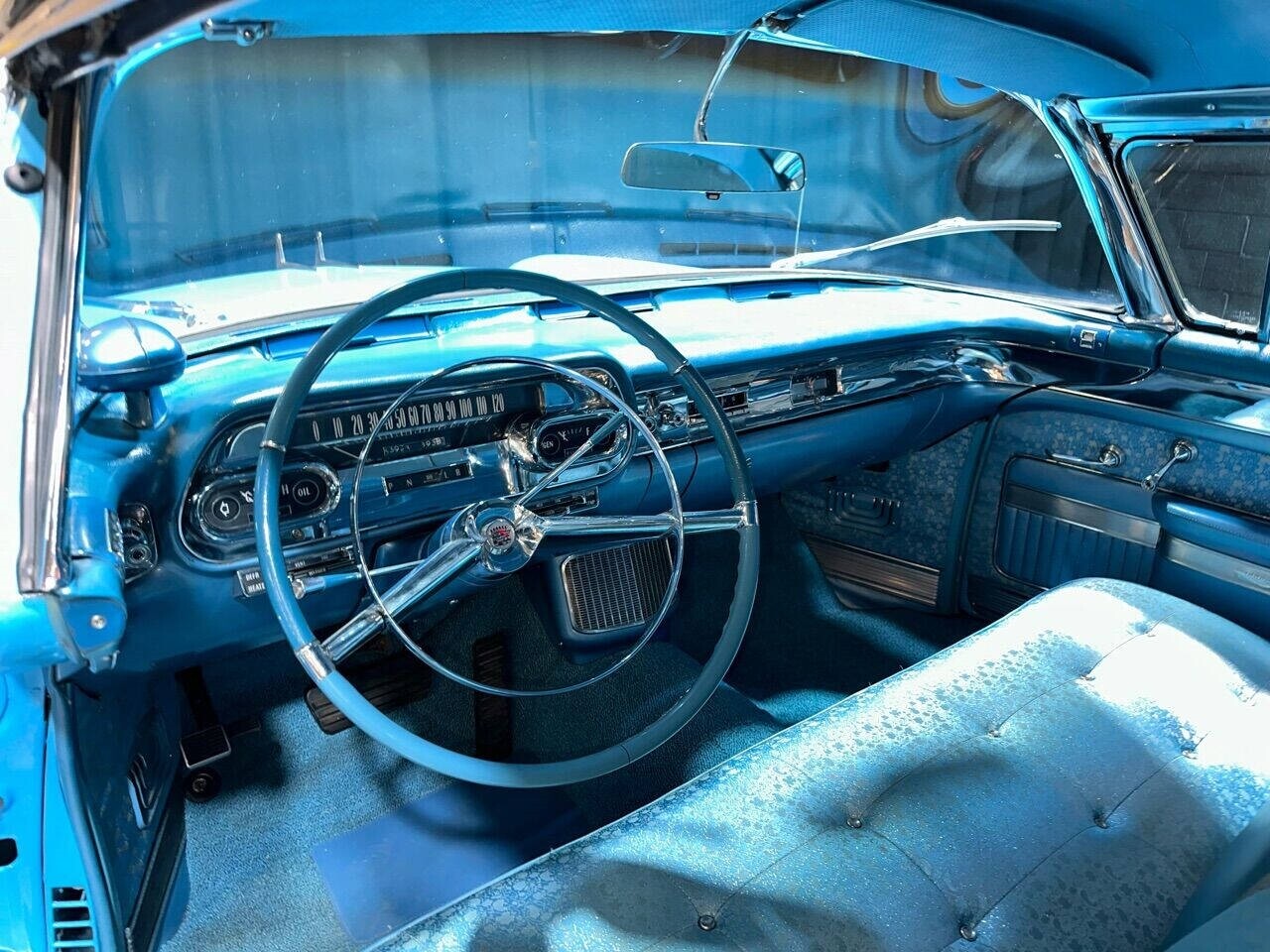 Cadillac-DeVille-1957-Coupe-3