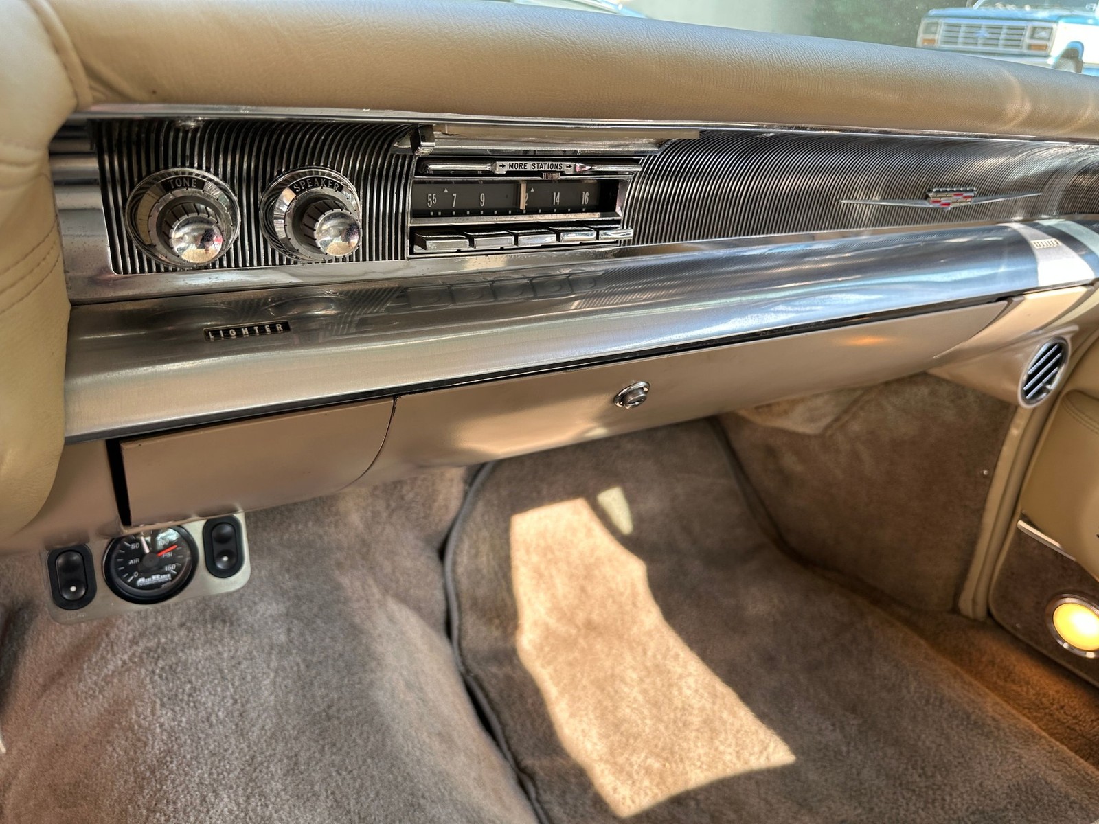 Cadillac-DeVille-1959-Coupe-14