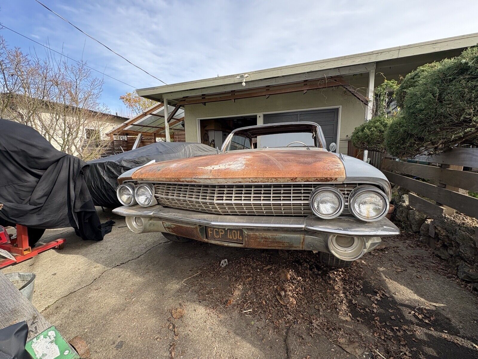 Cadillac-DeVille-1961-Coupe-1
