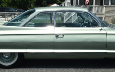 Cadillac-DeVille-1961-Coupe-10