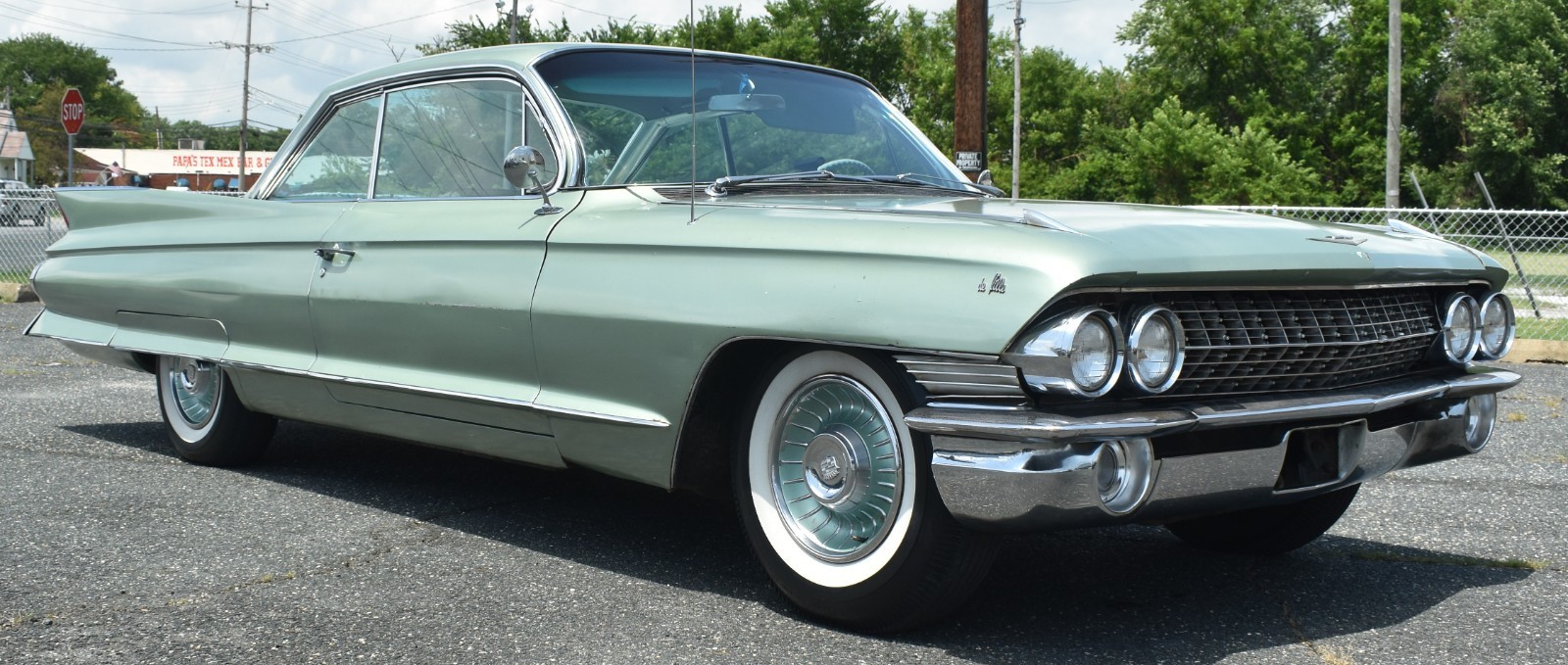 Cadillac-DeVille-1961-Coupe-11