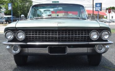 Cadillac-DeVille-1961-Coupe-13