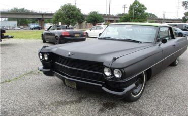 Cadillac-DeVille-1964-COUPE-1