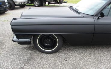 Cadillac-DeVille-1964-COUPE-10