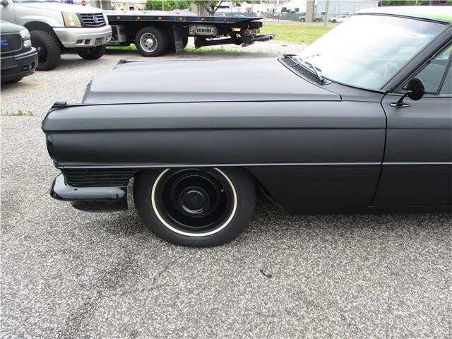 Cadillac-DeVille-1964-COUPE-10