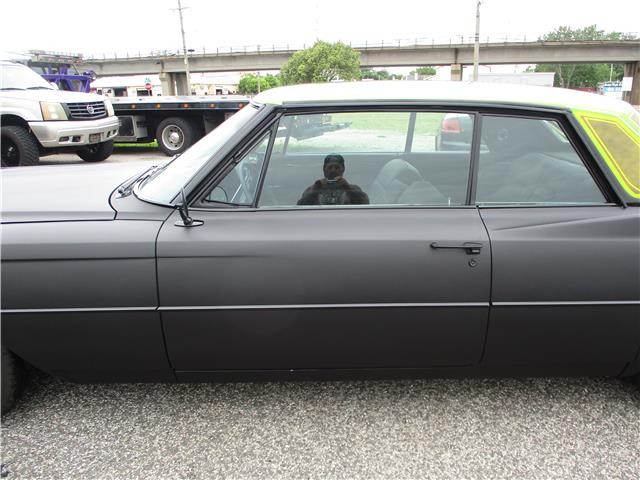 Cadillac-DeVille-1964-COUPE-13