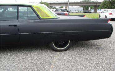 Cadillac-DeVille-1964-COUPE-19