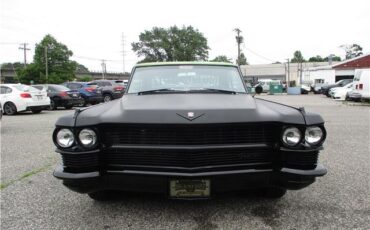 Cadillac-DeVille-1964-COUPE-2