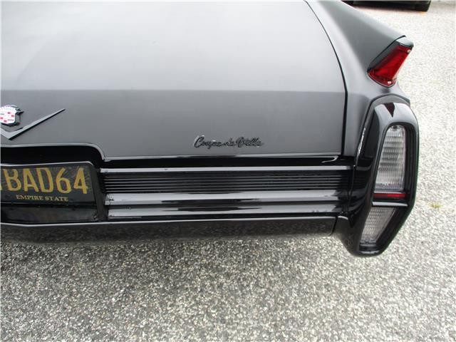 Cadillac-DeVille-1964-COUPE-28