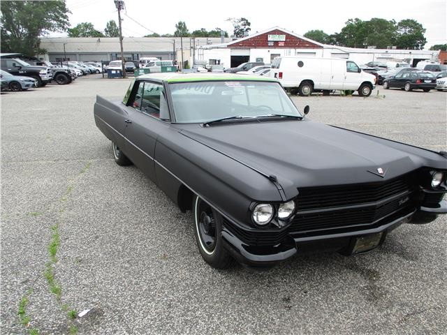 Cadillac-DeVille-1964-COUPE-33