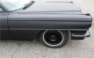 Cadillac-DeVille-1964-COUPE-34