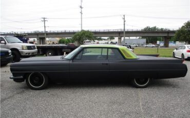 Cadillac-DeVille-1964-COUPE