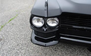 Cadillac-DeVille-1964-COUPE-4