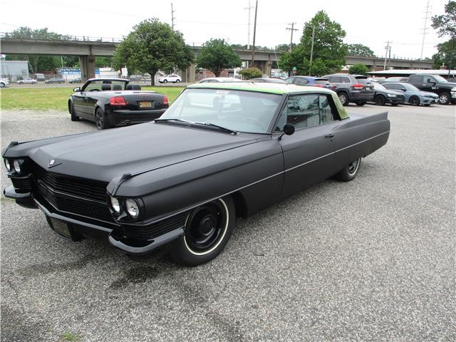 Cadillac-DeVille-1964-COUPE-7