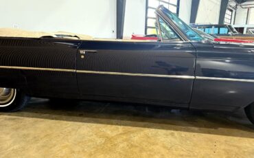 Cadillac-DeVille-1964-Classic-Car-16