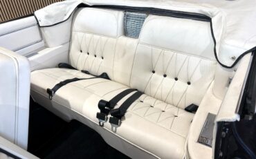 Cadillac-DeVille-1964-Classic-Car-27