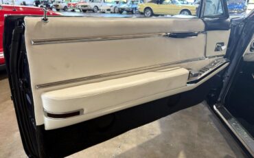 Cadillac-DeVille-1964-Classic-Car-30