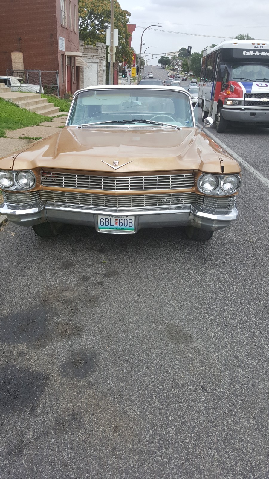 Cadillac-DeVille-1964-Convertible