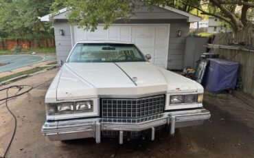 Cadillac-DeVille-1976-Coupe-3