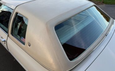 Cadillac-DeVille-1976-Coupe-31