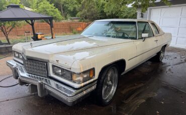 Cadillac-DeVille-1976-Coupe