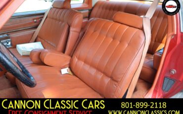 Cadillac-DeVille-1977-23
