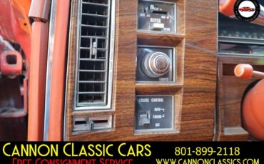 Cadillac-DeVille-1977-25