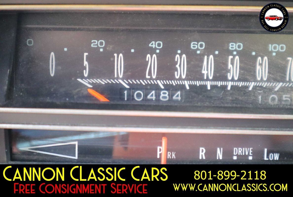 Cadillac-DeVille-1977-26
