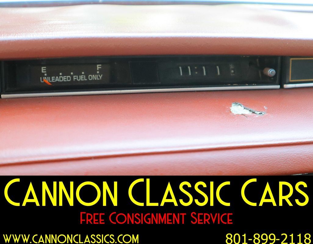 Cadillac-DeVille-1977-30