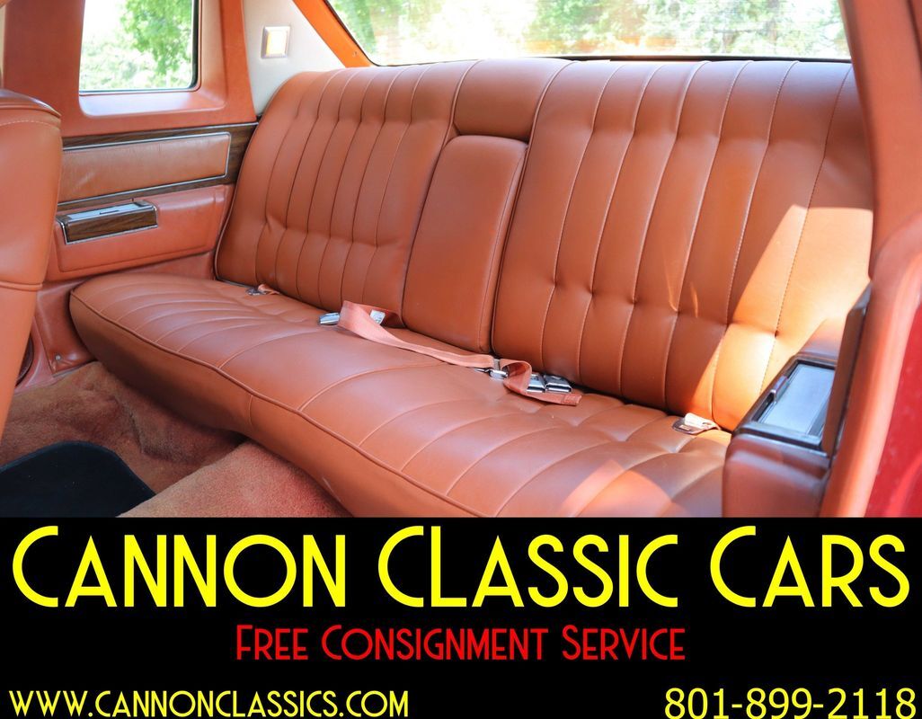 Cadillac-DeVille-1977-32
