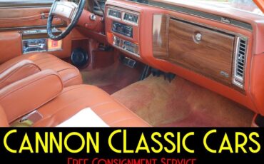 Cadillac-DeVille-1977-35
