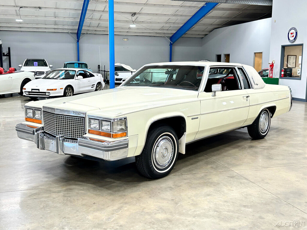 Cadillac-DeVille-1981-Coupe-2