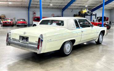 Cadillac-DeVille-1981-Coupe-6