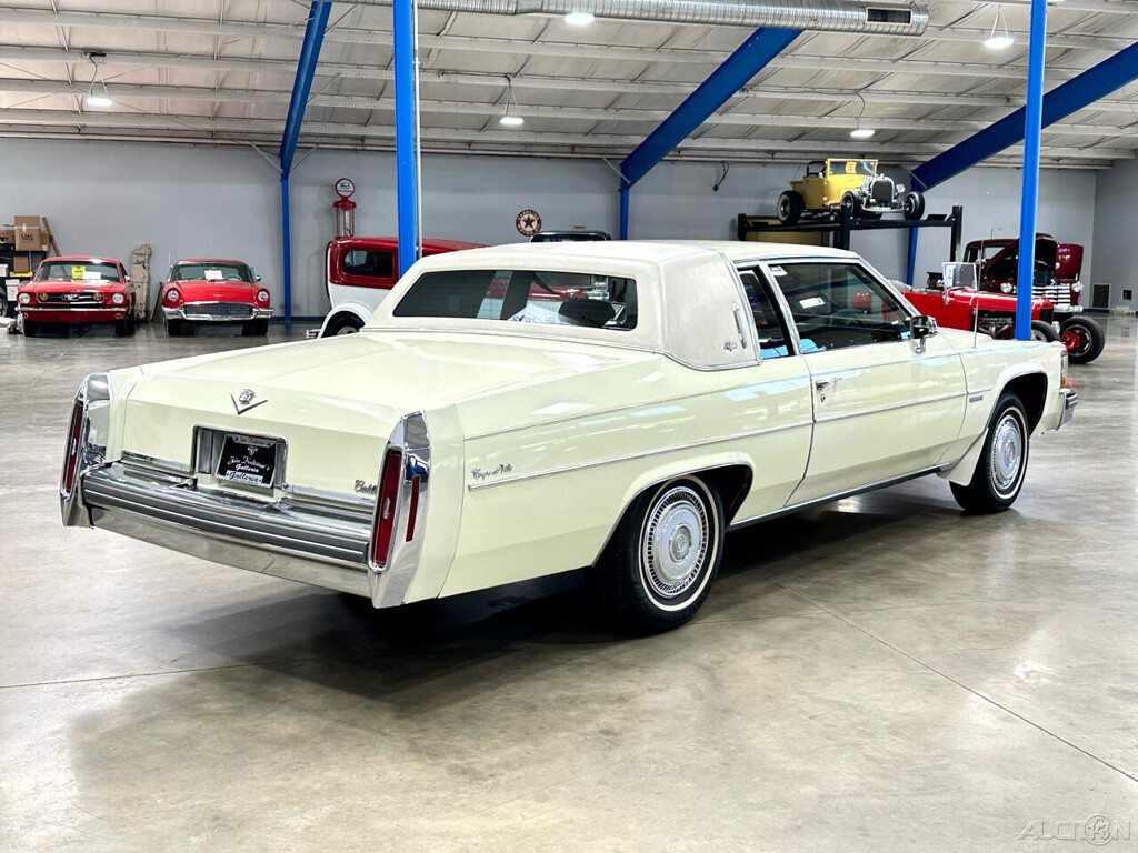 Cadillac-DeVille-1981-Coupe-6