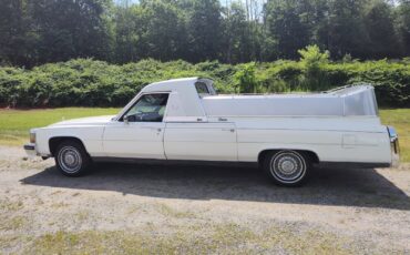 Cadillac-DeVille-1985-Sedan-4