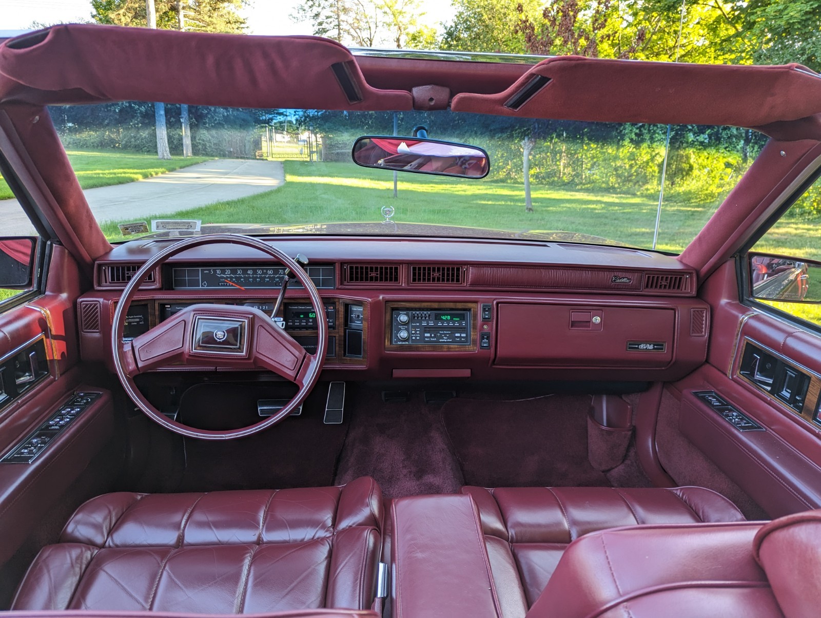 Cadillac-DeVille-1988-Coupe-18