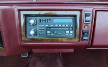 Cadillac-DeVille-1988-Coupe-22