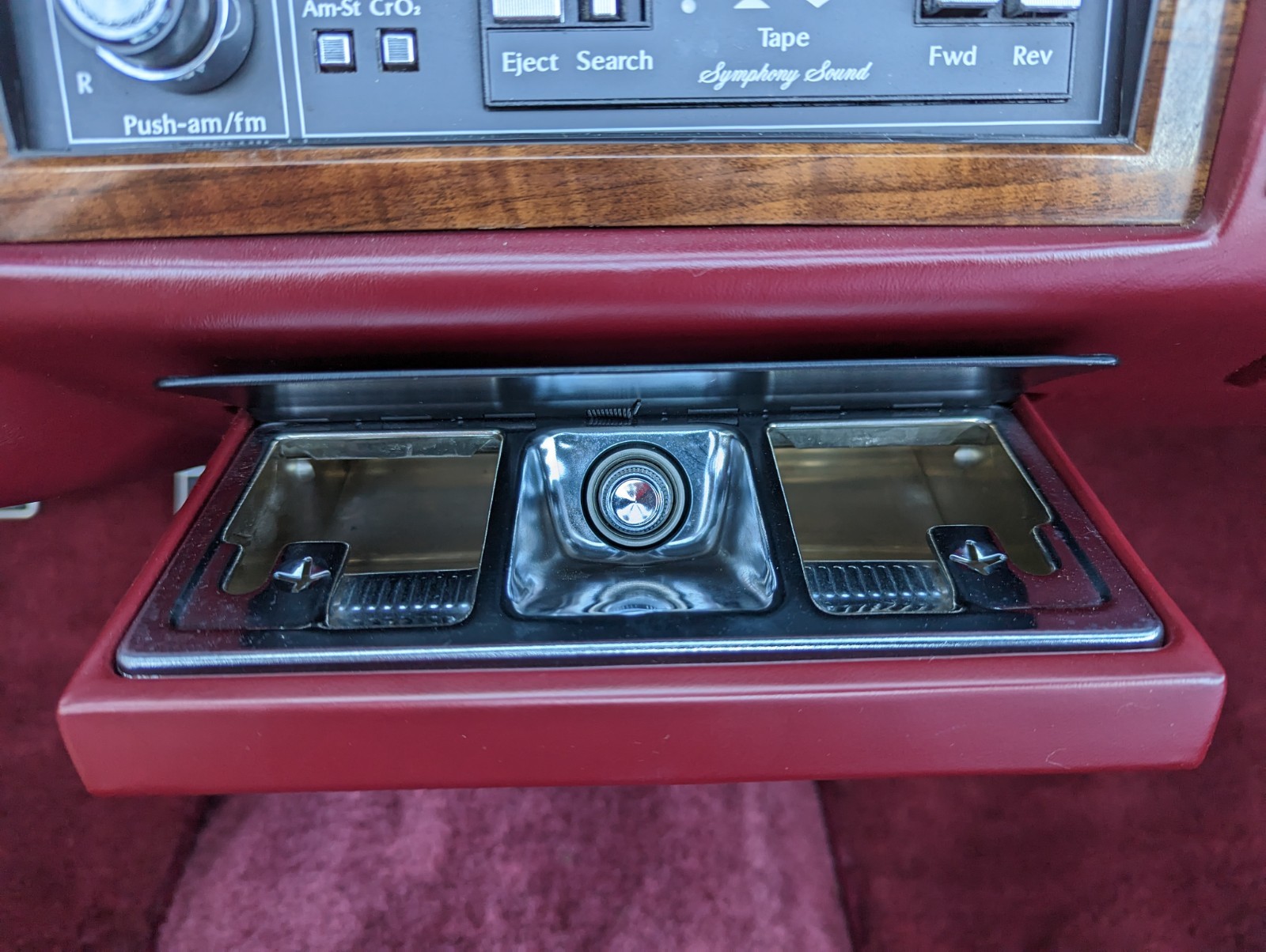 Cadillac-DeVille-1988-Coupe-23