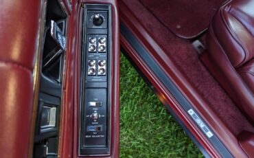 Cadillac-DeVille-1988-Coupe-25