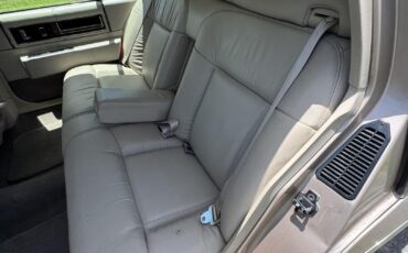 Cadillac-DeVille-1993-Sedan-19