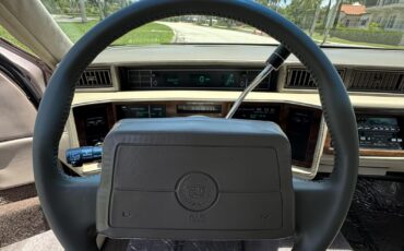 Cadillac-DeVille-1993-Sedan-23