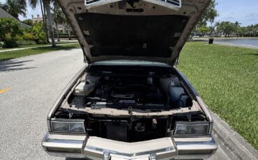 Cadillac-DeVille-1993-Sedan-37