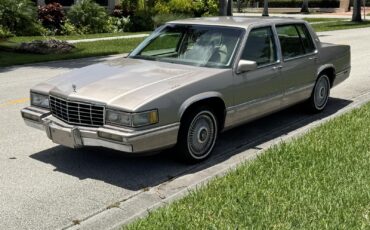 Cadillac-DeVille-1993-Sedan-5