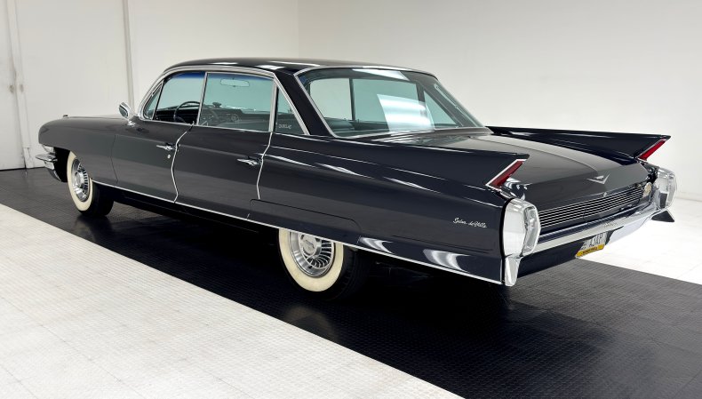 Cadillac-Deville-1962-Somerset-Blue-Metall-Gray-10